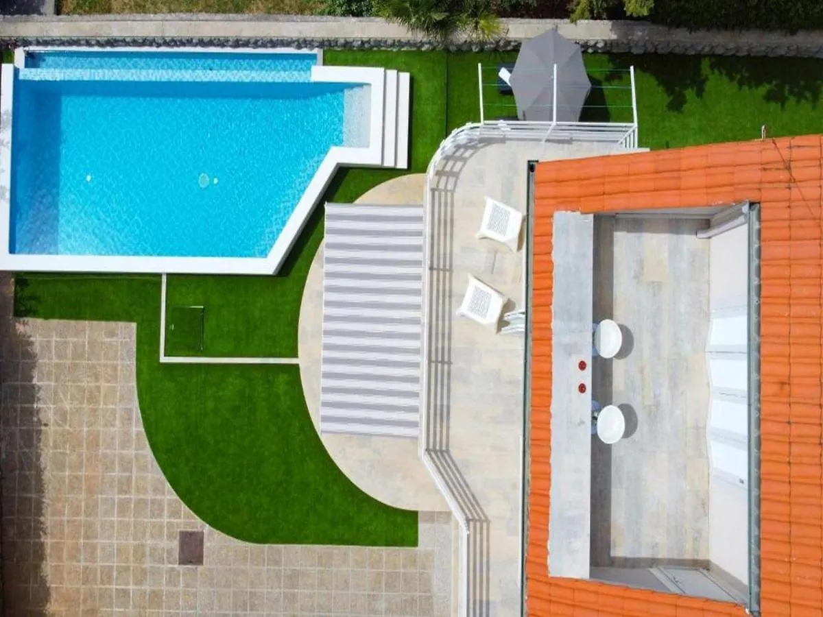 Villa Vita,Free Wifi,Nearby Sea
