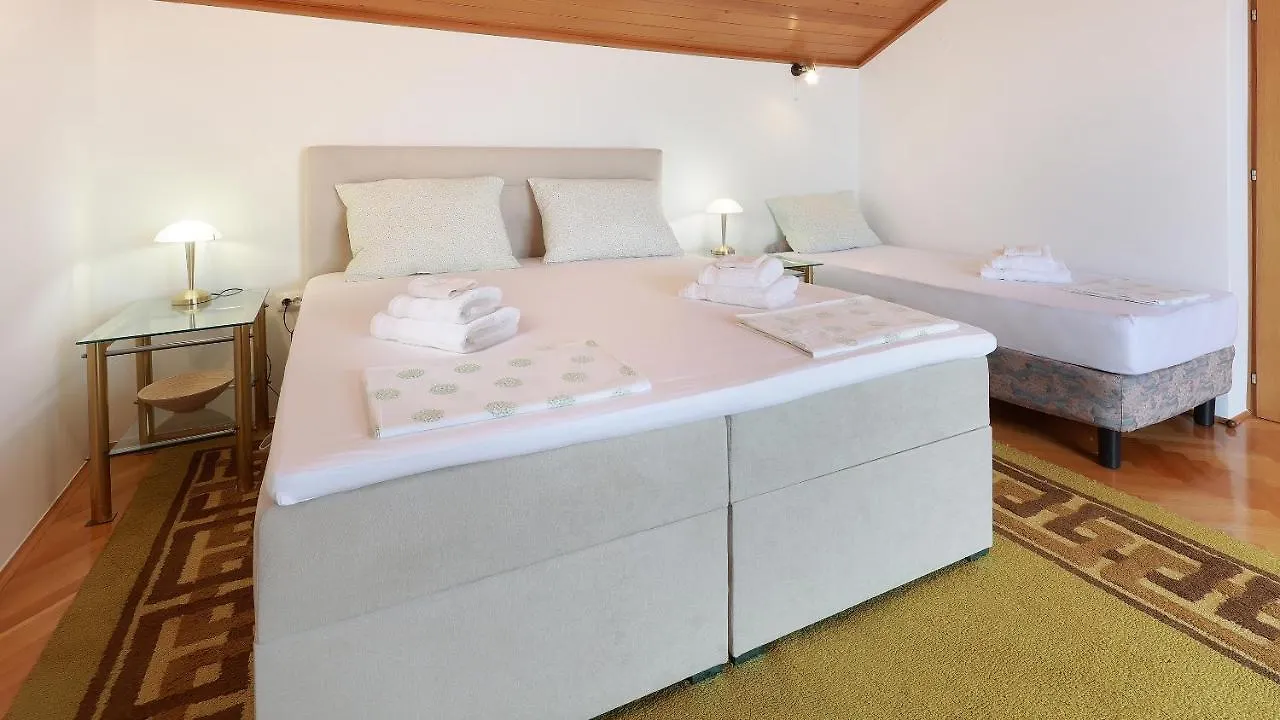 Villa Vita,Free Wifi,Nearby Sea